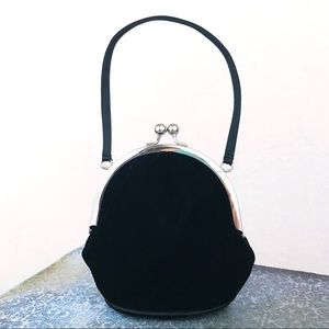 Black Velvet Purse 💚 Kiss Lock Nytlites Bag
